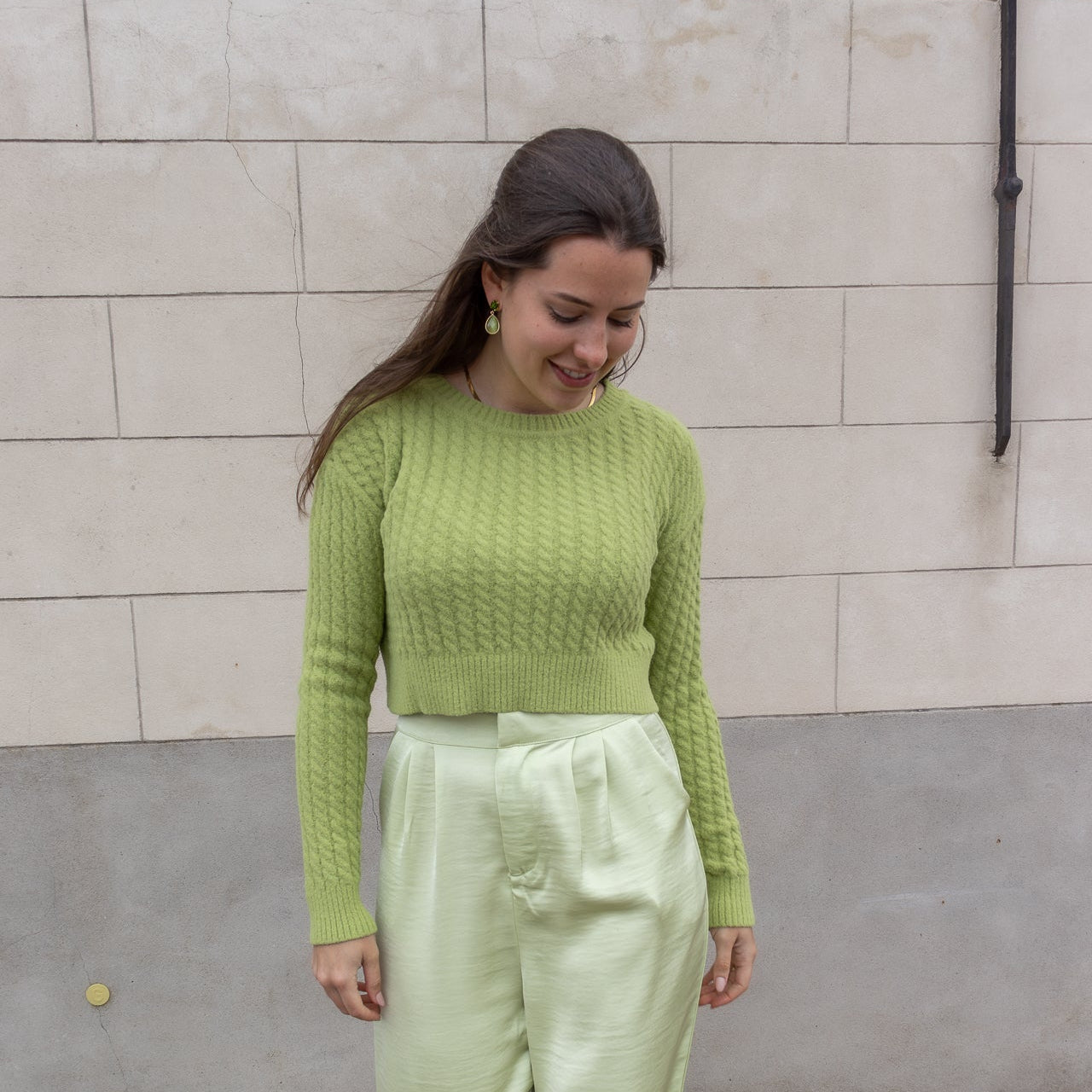 Olijfgroene cropped trui