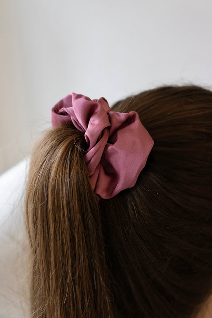 Donkerpaarse Scrunchie - Bélice - Belice - Bélice Goes Out - Paars -Accessoires - Scrunchie  - Lente